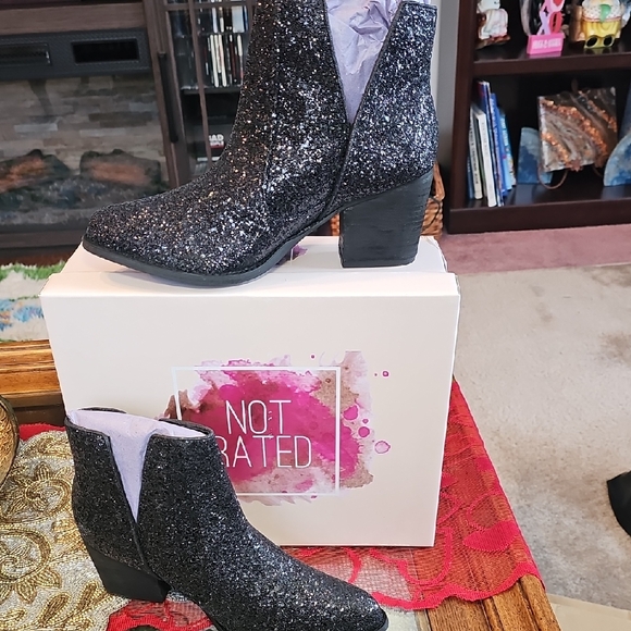 Not Rated Shoes - Not Rated Glitter Ankle Boots - Black